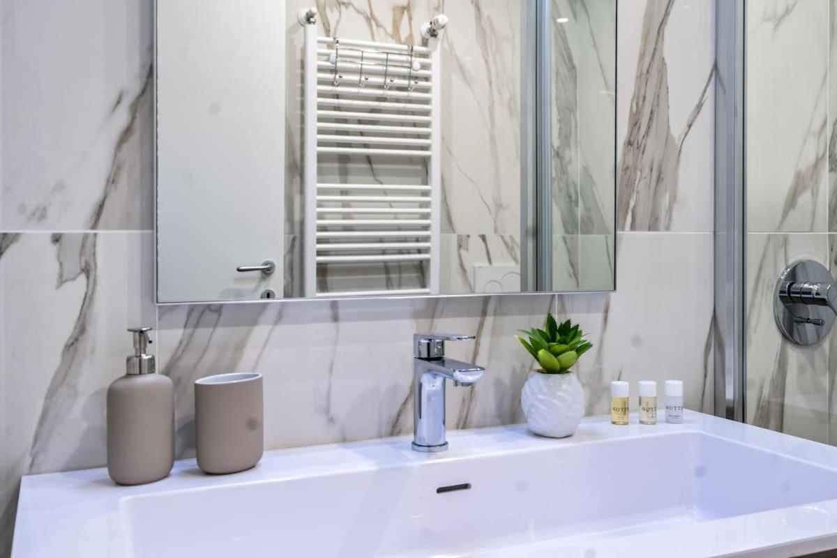 Appartement Free Parking - Duomo Bilocale - Private Gym- Metropolitana Milan
