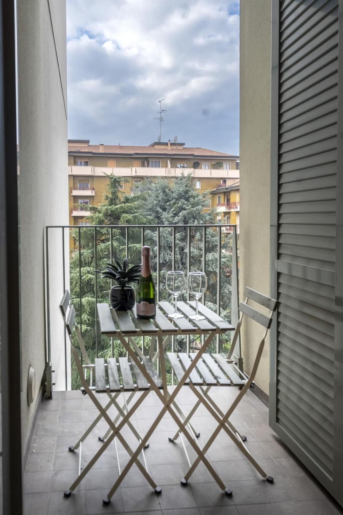 Free Parking - Duomo Bilocale - Private Gym- Metropolitana Milan